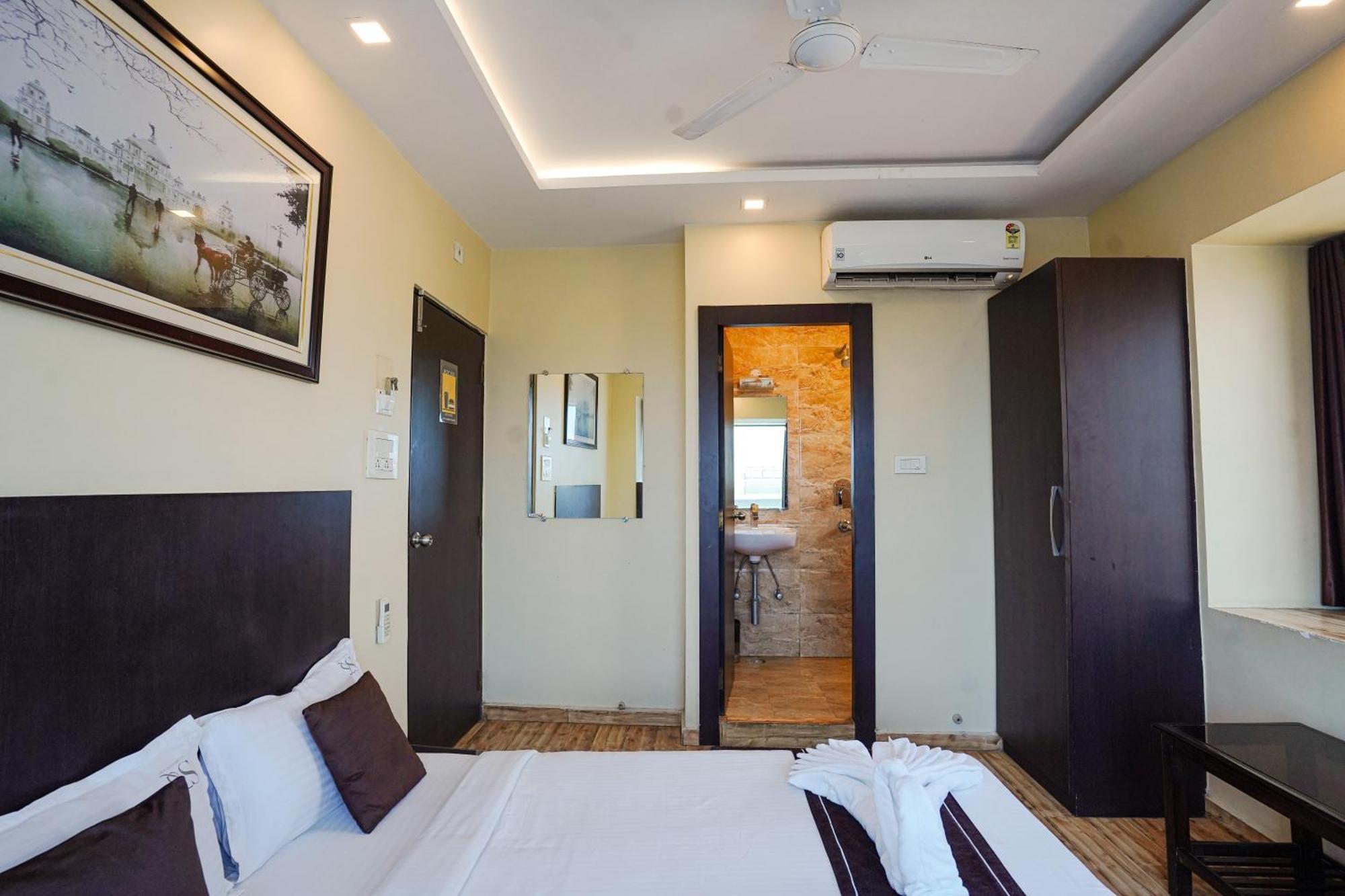 Hotel Sheldon International Near Science City 콜카타 외부 사진